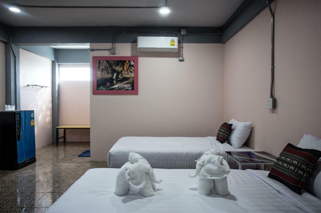 Baan Chang Hotel & Coffee House Tak Zewnętrze zdjęcie
